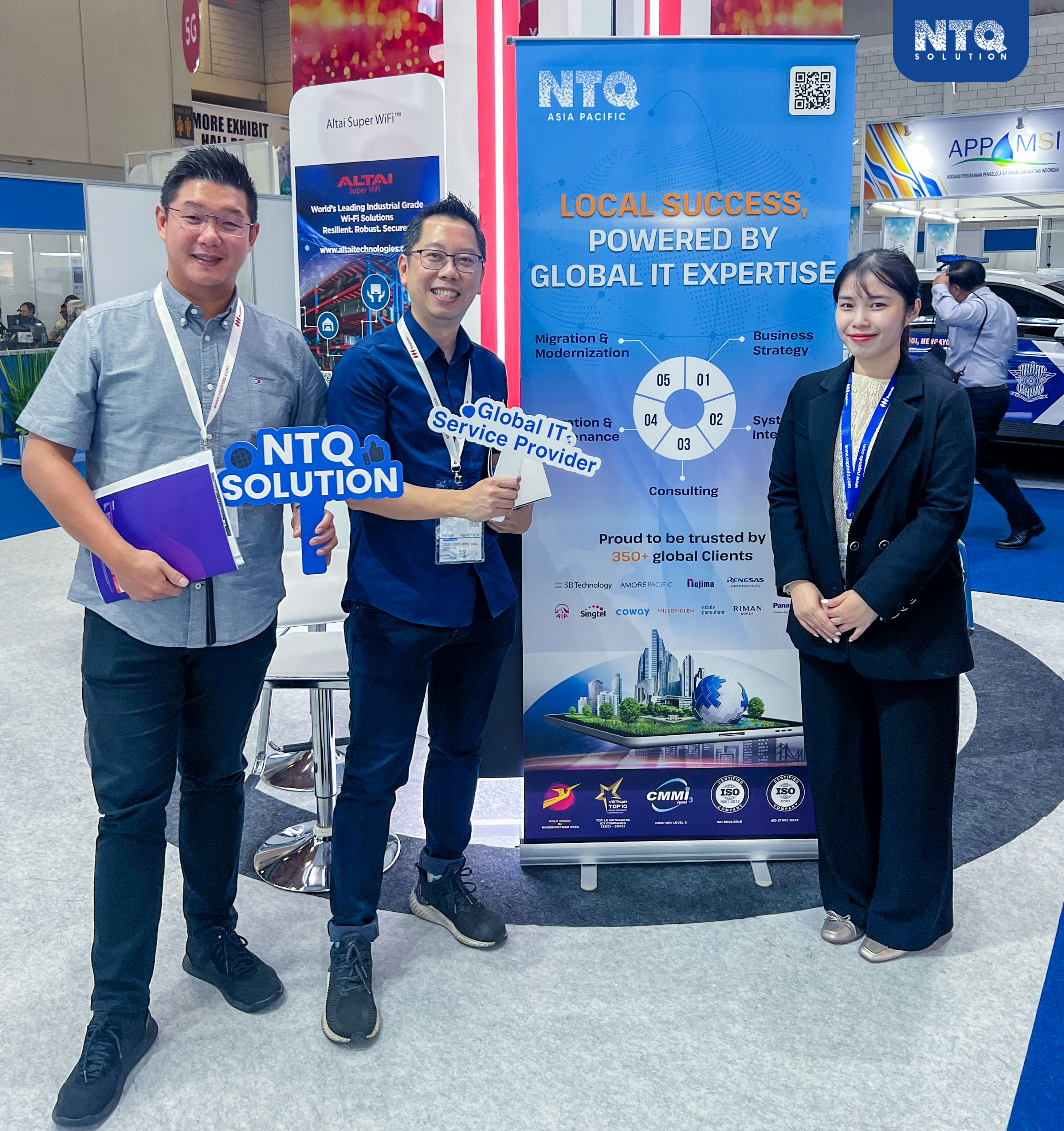 Numerous visitors came to NTQ APAC's booth to explore & learn about notable solutions & products. 